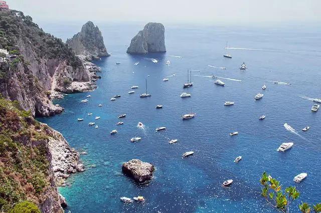 Capri: Luxusná dovolenka na ostrove celebrít a romantiky