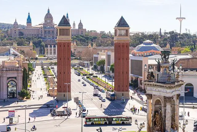 Barcelona: Mesto umenia, architektúry a nezabudnuteľných zážitkov